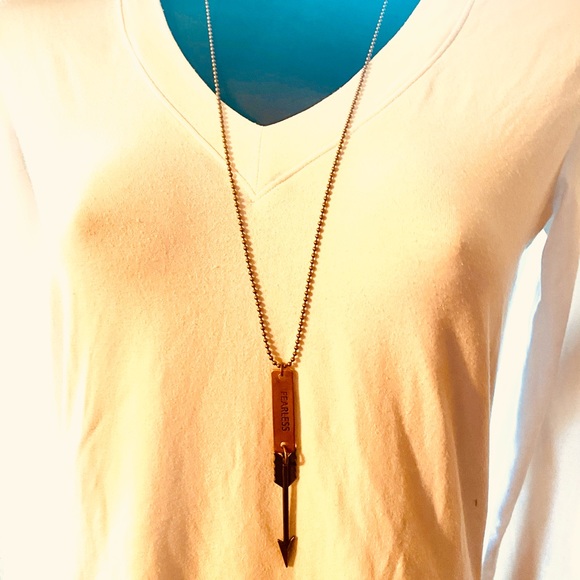“Fearless” Arrow Necklace NWT - Picture 6 of 7